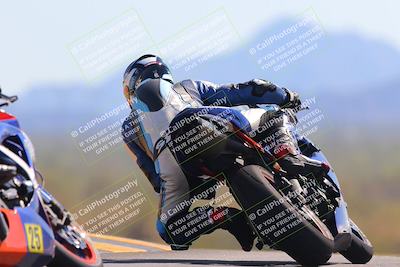 media/Oct-09-2022-SoCal Trackdays (Sun) [[95640aeeb6]]/Turn 9 Backside (120pm)/